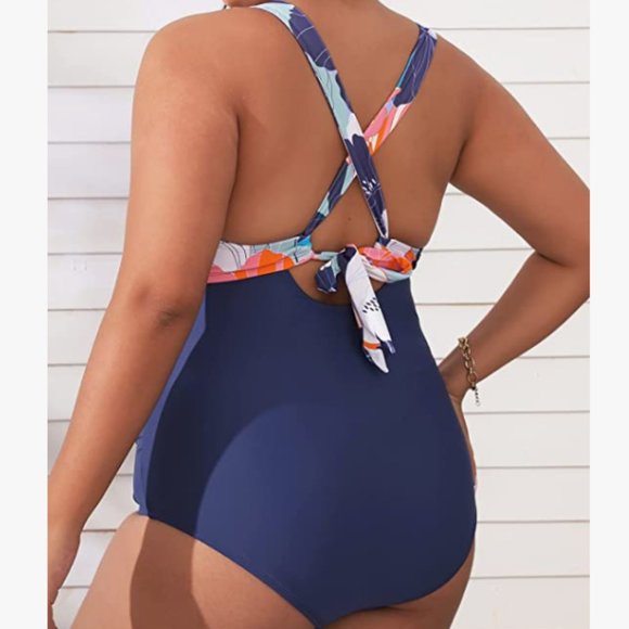 CUPSHE Swimsuit, 2X, Ruched Tummy, Crisscross Tie Back - Picture 6 of 8